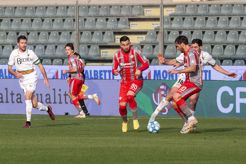 Impresa Cremonese, Batte Il Venezia In Dieci: 1-0 - CremonaSport